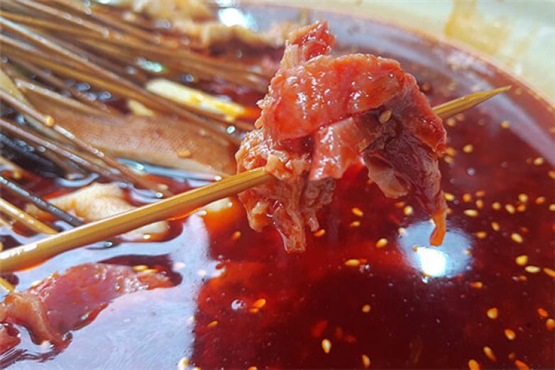 小明滚出去串串香